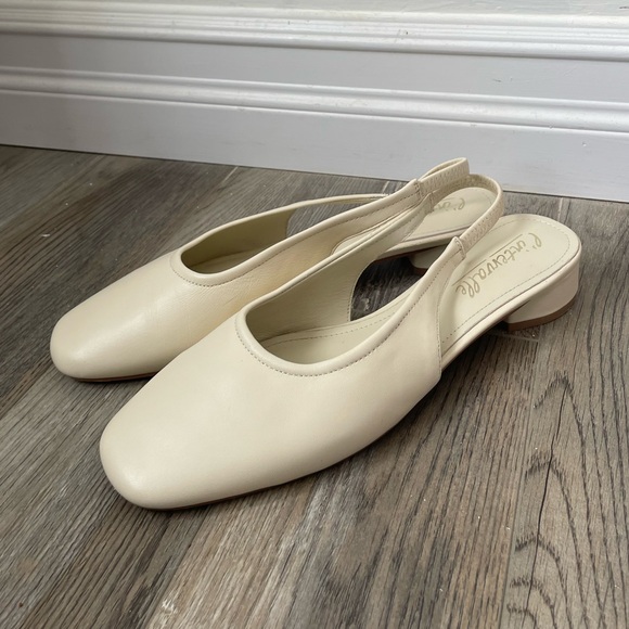 NWOB - L’Intervalle Ivory Leather Slingback Ballet Flats (actual size 9 Women’s) - Picture 1 of 6